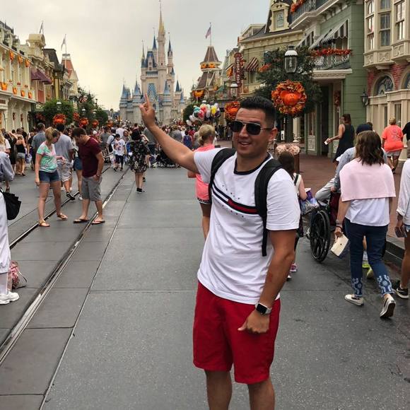 Meet your Posher, Raymond - Picture 1 of 1